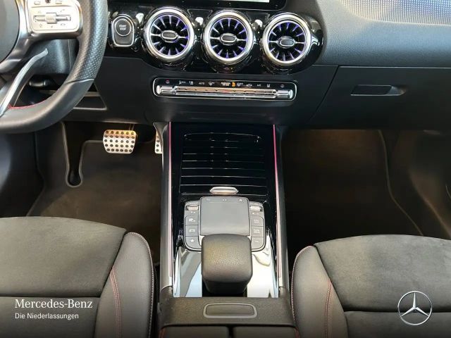 Mercedes-Benz EQA 300 4MATIC AMG Line