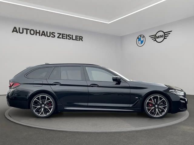 BMW 540 540d M-Sport Touring xDrive