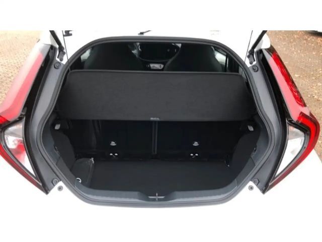 Toyota Aygo X Play