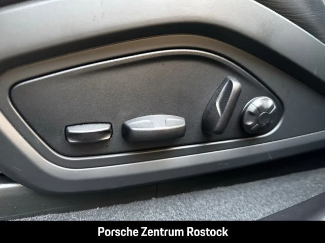 Porsche Taycan 4 Cross Turismo