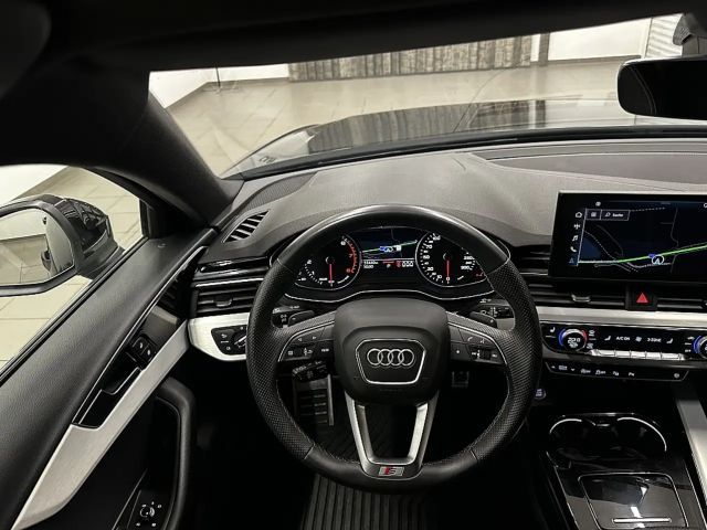 Audi A4 40 TFSI Avant Quattro S-Tronic