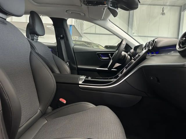 Mercedes-Benz C 220 AVANTGARDE C 220 d Sedan