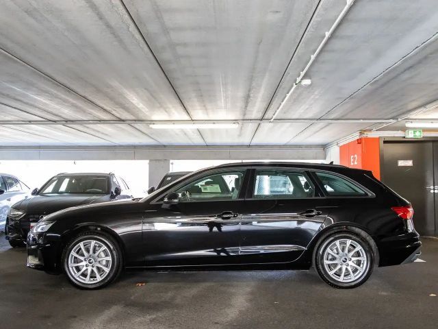 Audi A4 40 TFSI Business S-Tronic