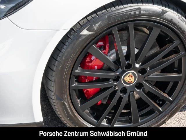 Porsche Panamera GTS