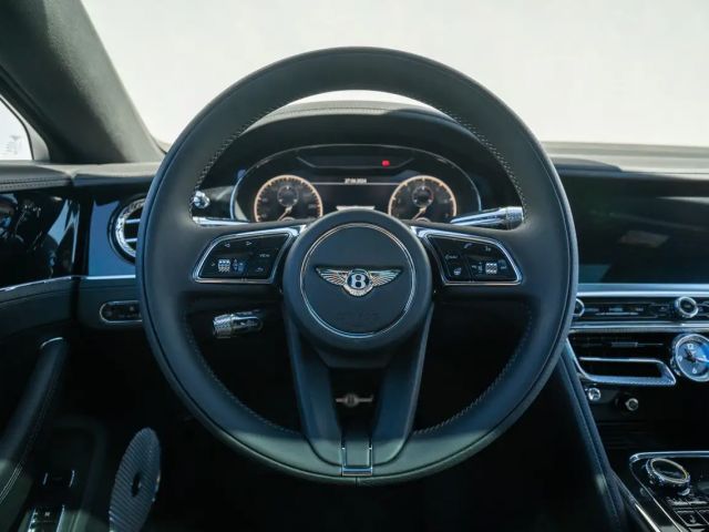 Bentley Flying Spur V8