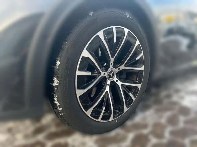 Mercedes-Benz E 220 4MATIC E 220 d Estate