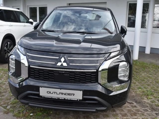 Mitsubishi Outlander 2.4L Polar,Sitzheizung,Standheizung
