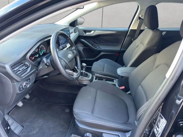 Ford Focus Titanium Wagon