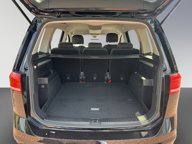 Volkswagen Touran 1.5 TSI DSG