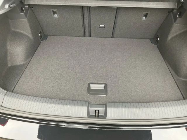 Volkswagen T-Roc 1.5 TSI DSG R-Line