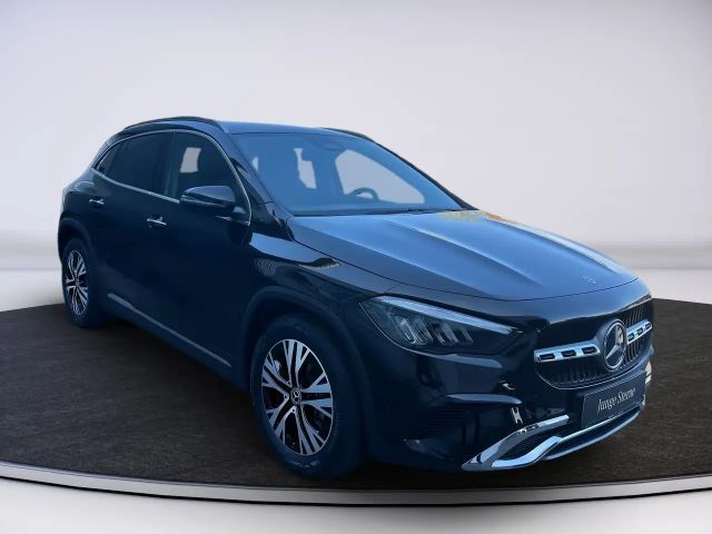 Mercedes-Benz GLA 180 Progressive