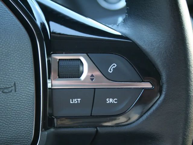 Peugeot E-2008 Allure Pack