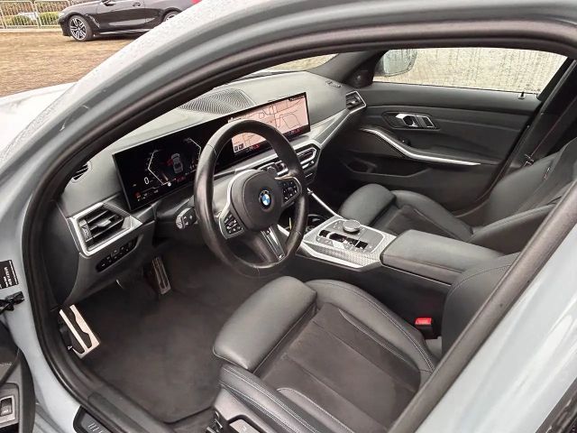 BMW 320 320i M-Sport Sedan