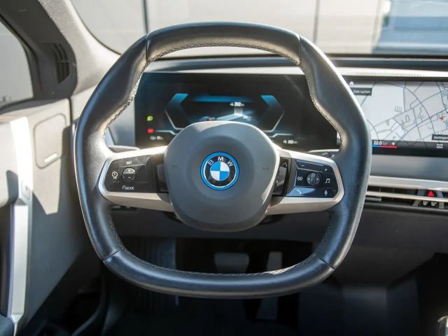 BMW iX xDrive40