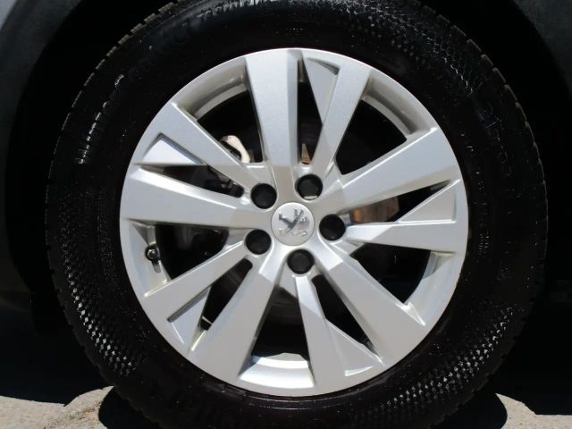 Peugeot 3008 BlueHDi EAT8 Style