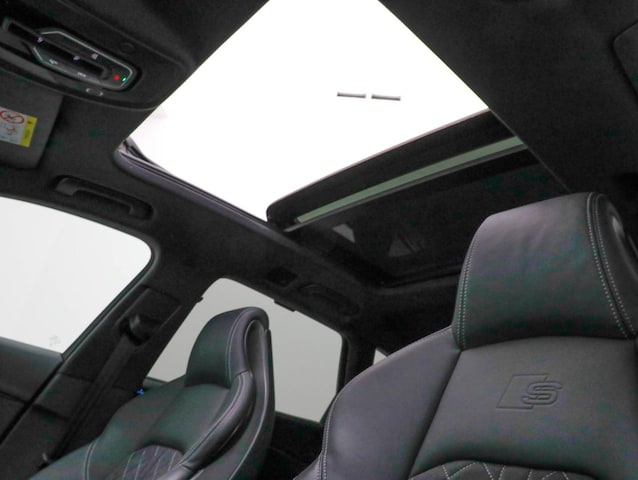 Audi S4 Avant Quattro