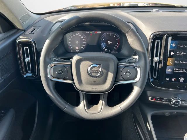 Volvo XC40 Momentum