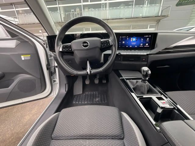 Opel Astra Business Edition