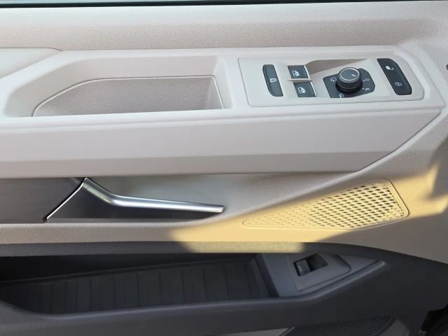 Volkswagen Multivan 2.0 TDI DSG Lang Life T7