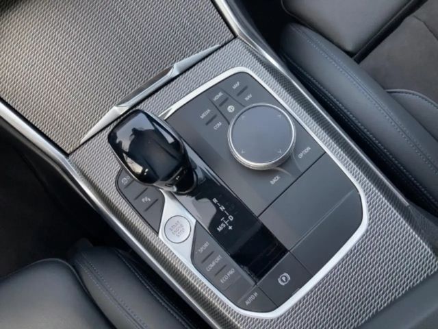 BMW 320 320d Sedan Touring xDrive