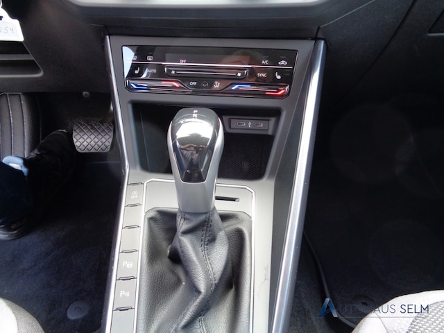 Volkswagen Polo 1.0 TSI DSG Style