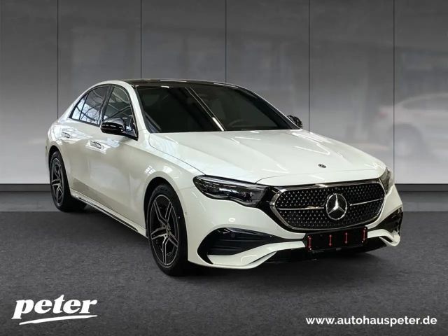Mercedes-Benz E 200 AMG Line Sedan