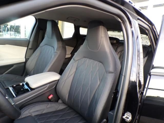 Ford Explorer Premium RWD