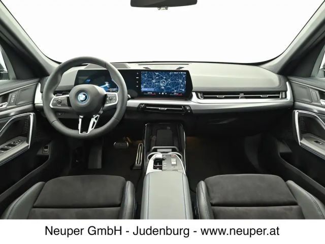 BMW iX1 xDrive30
