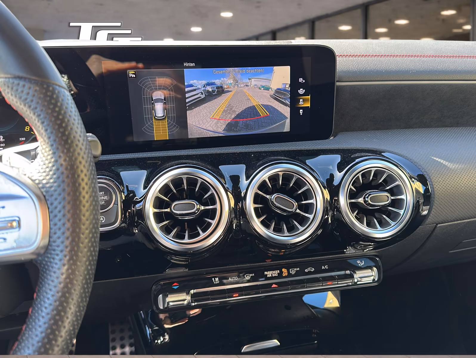 Mercedes-Benz CLA 200 AMG Line