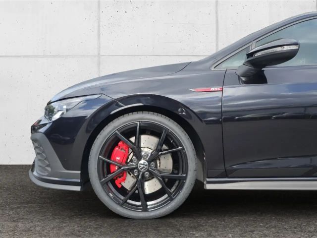 Volkswagen Golf 2.0 TSI Golf VIII