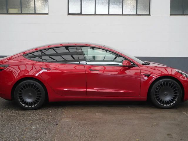 Tesla Model 3 AWD Long Range