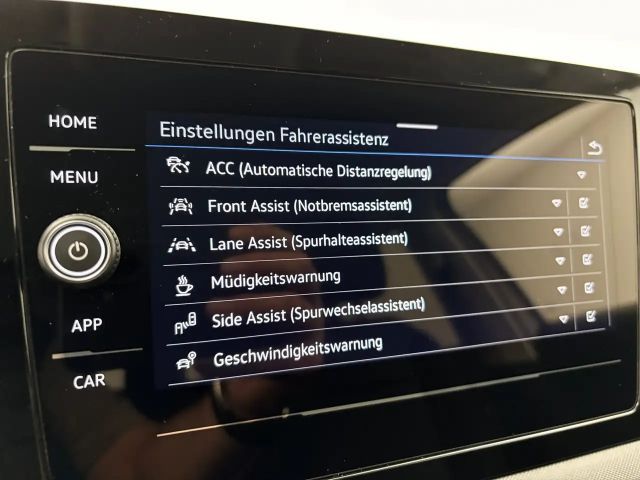 Volkswagen T-Cross 4Me TSI