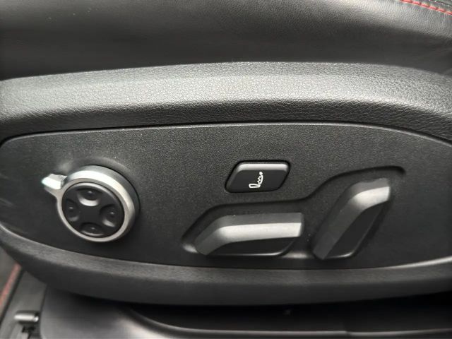 Audi RS4 Avant Quattro