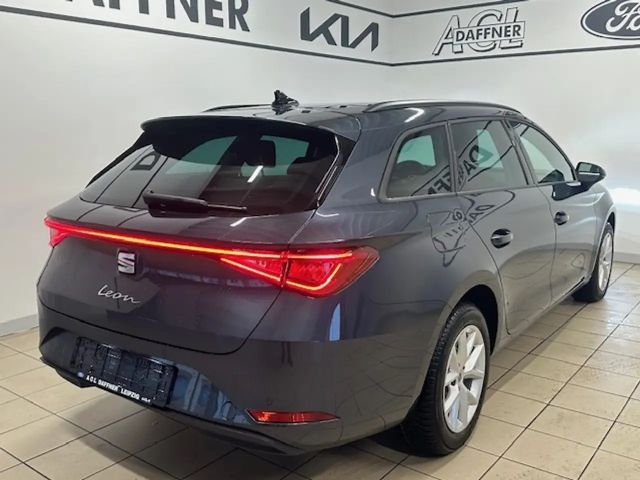Seat Leon Sportstoure Road Edition VerkehrszeichenERK Navi A
