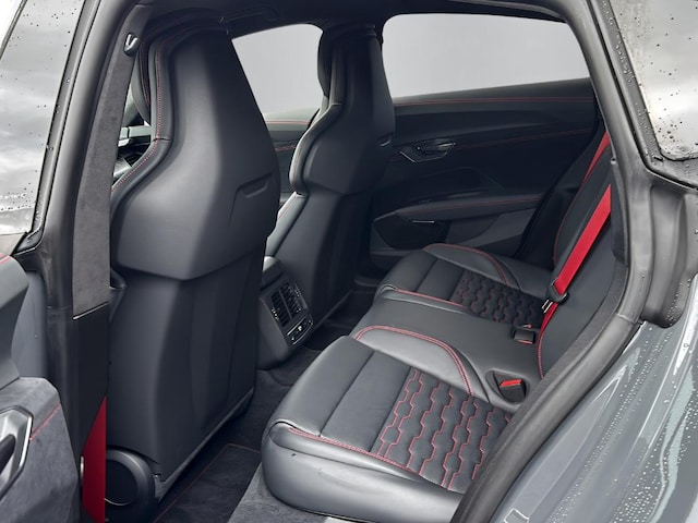 Audi RS e-tron GT Performance Quattro