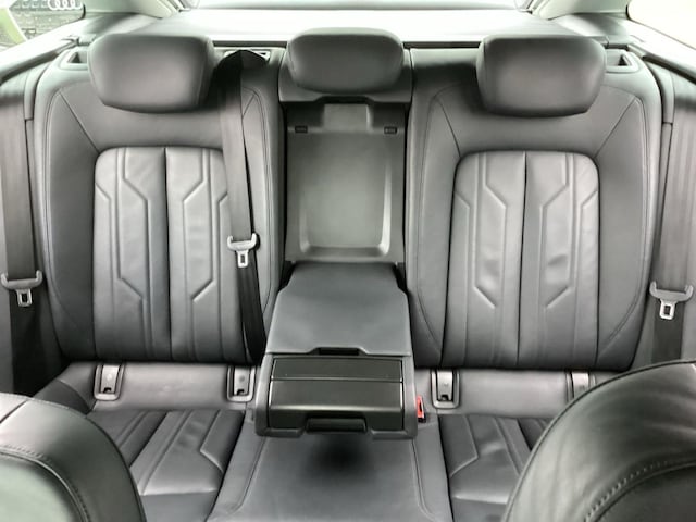 Audi A6 40 TDI Avant S-Tronic