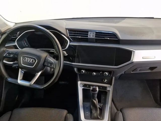 Audi Q3 35 TDI