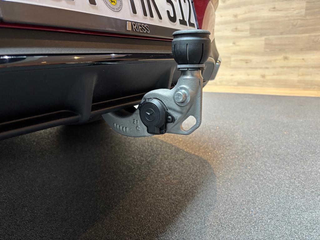 Mercedes-Benz CLE 300 e mit EQ Hybrid Technologie 360 ACC AHK