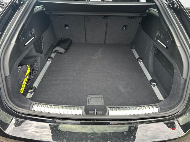 Audi A6 Avant Quattro S-Tronic