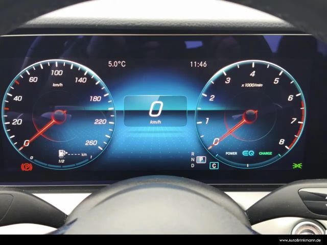 Mercedes-Benz E 200 Sedan