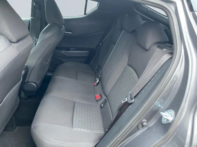 Toyota C-HR Hybride Team D