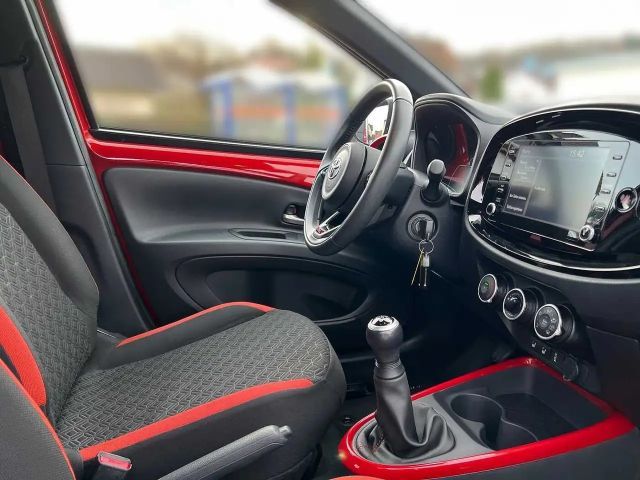 Toyota Aygo X 1.0 VVT-i Hatchback Pulse