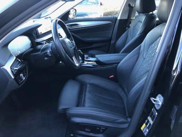 BMW 530 530e Touring