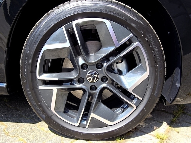 Volkswagen Passat Pro