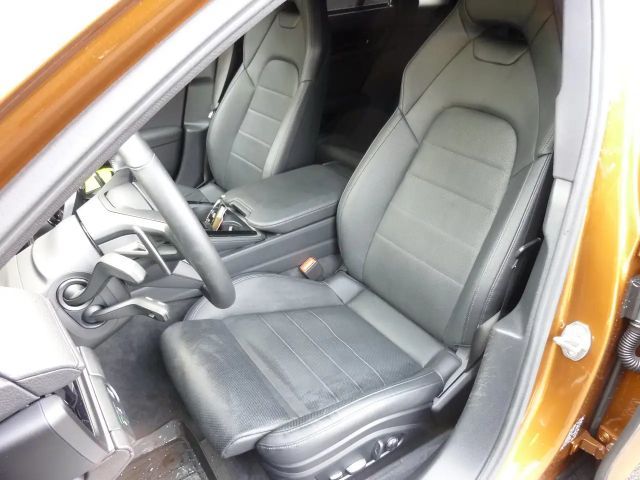 Porsche Panamera 4 E-Hybrid Turbo