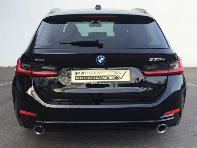 BMW 330 330e Touring xDrive