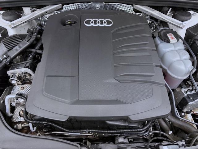 Audi A4 30 TDI Avant S-Tronic