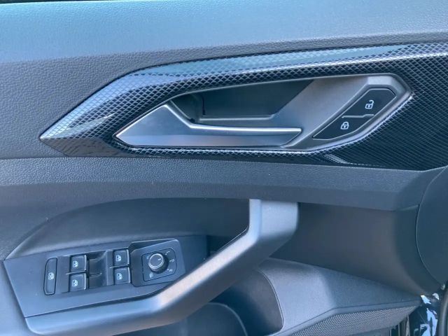 Volkswagen T-Cross 1.0 TSI R-Line