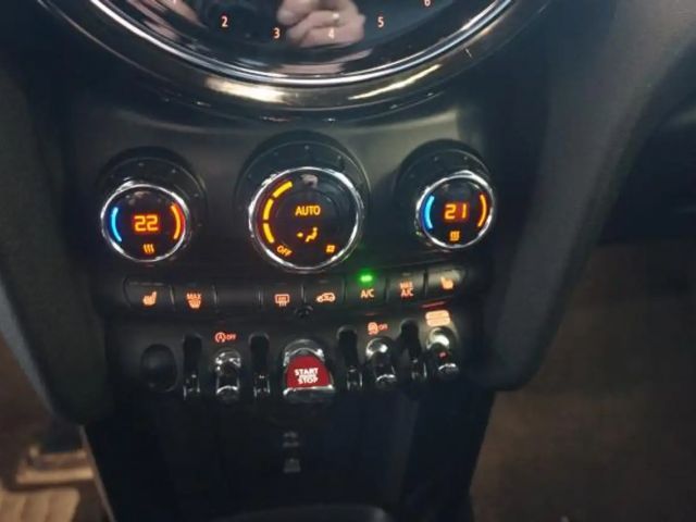 MINI Cooper COOPER 1,5 CAMDEN LEDER NAVI LED SHZ TEMPOMAT 17"