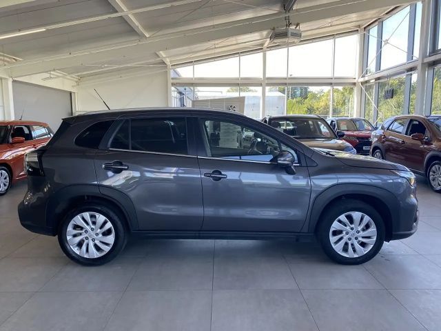 Suzuki S-Cross Hybrid